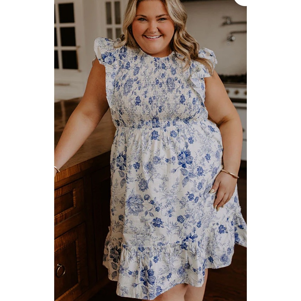 Hayden Women's Blue Floral Dress 
Smocked Size 1XL NWT